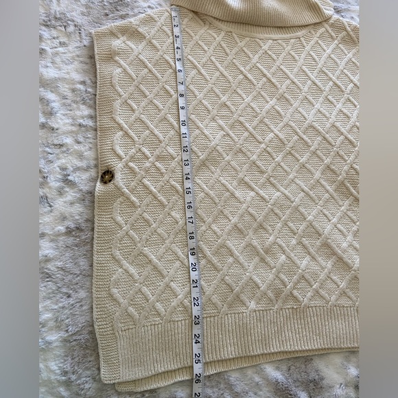 Tantrums Cream Turtleneck sweater pancho/vest, one size fits all - Picture 6 of 8